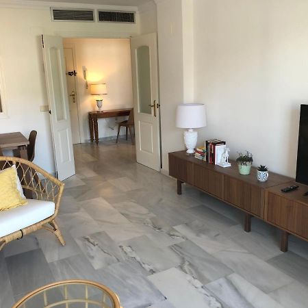 Inspiring Apartment In Carihuela Beach Torremolinos Eksteriør bilde
